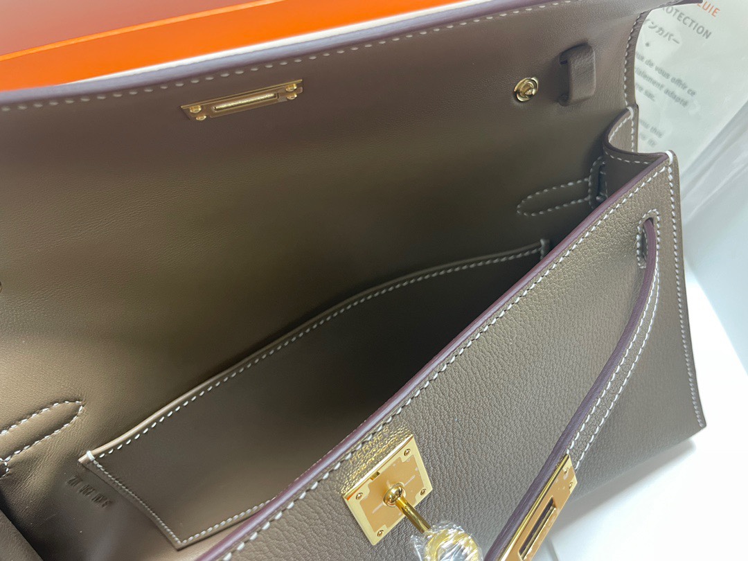 Hermes Kelly Elan Shoulder Bag in Etoupe Chevre Leather 